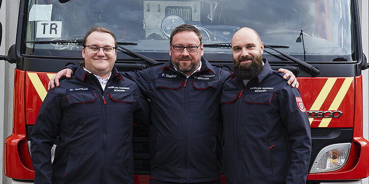 Der Kommandant Florian Stadler und seine beiden Stellvertreter Maximilian Josupeit und Jonathan Brichta